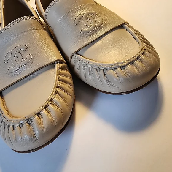 Authentic Chanel Elegant Cream Loafers Size 36 - Picture 3 of 9